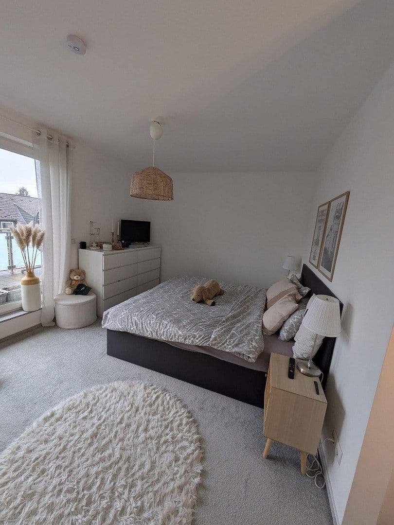 Pronájem domu 124 m², pozemek 250 m², Quickborn, Šlesvicko-Holštýnsko Pronájem domu 124 m², pozemek 250 m², Quickborn, Šlesvicko-Holštýnsko