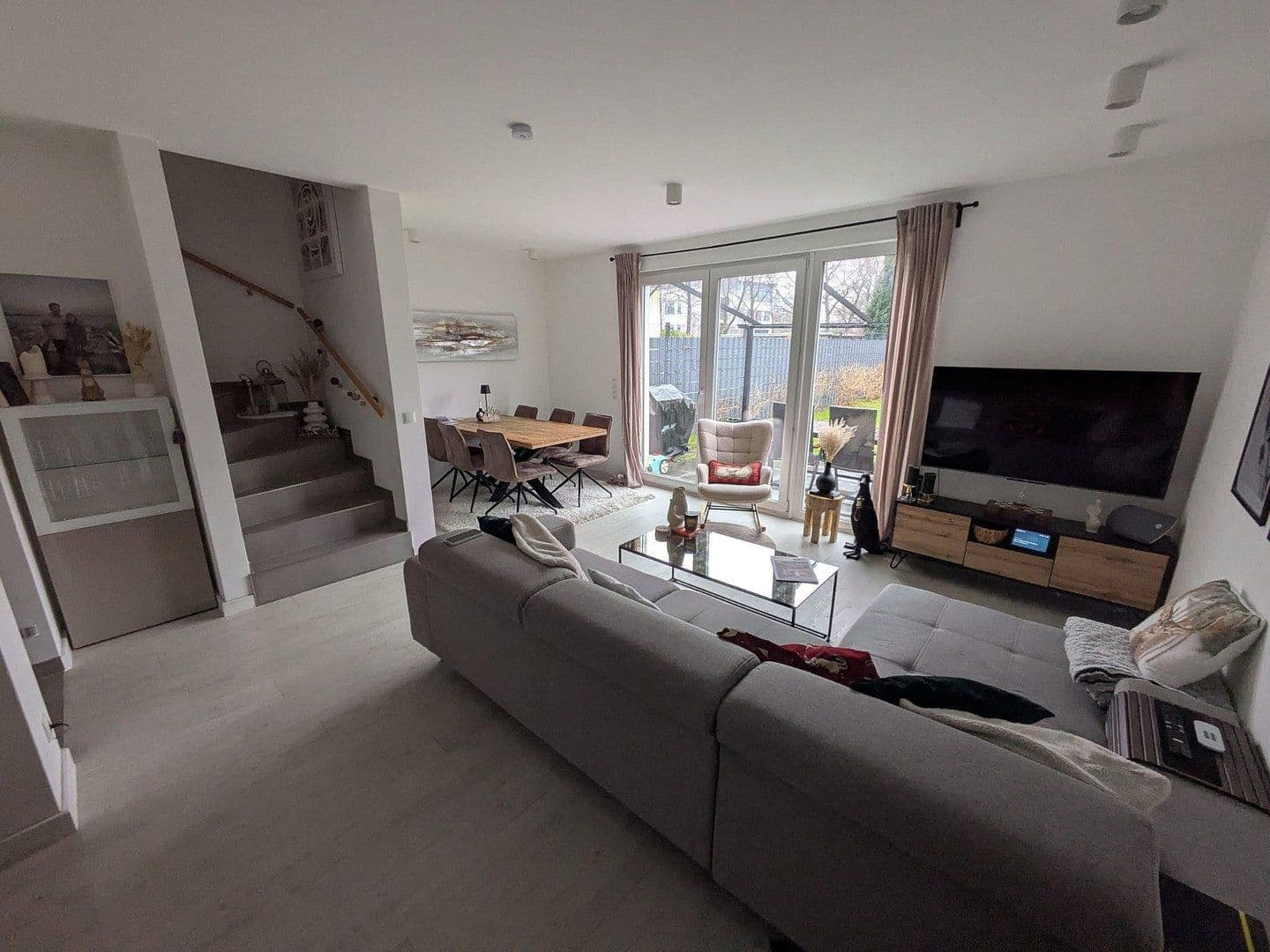 Pronájem domu 124 m², pozemek 250 m², Quickborn, Šlesvicko-Holštýnsko Pronájem domu 124 m², pozemek 250 m², Quickborn, Šlesvicko-Holštýnsko