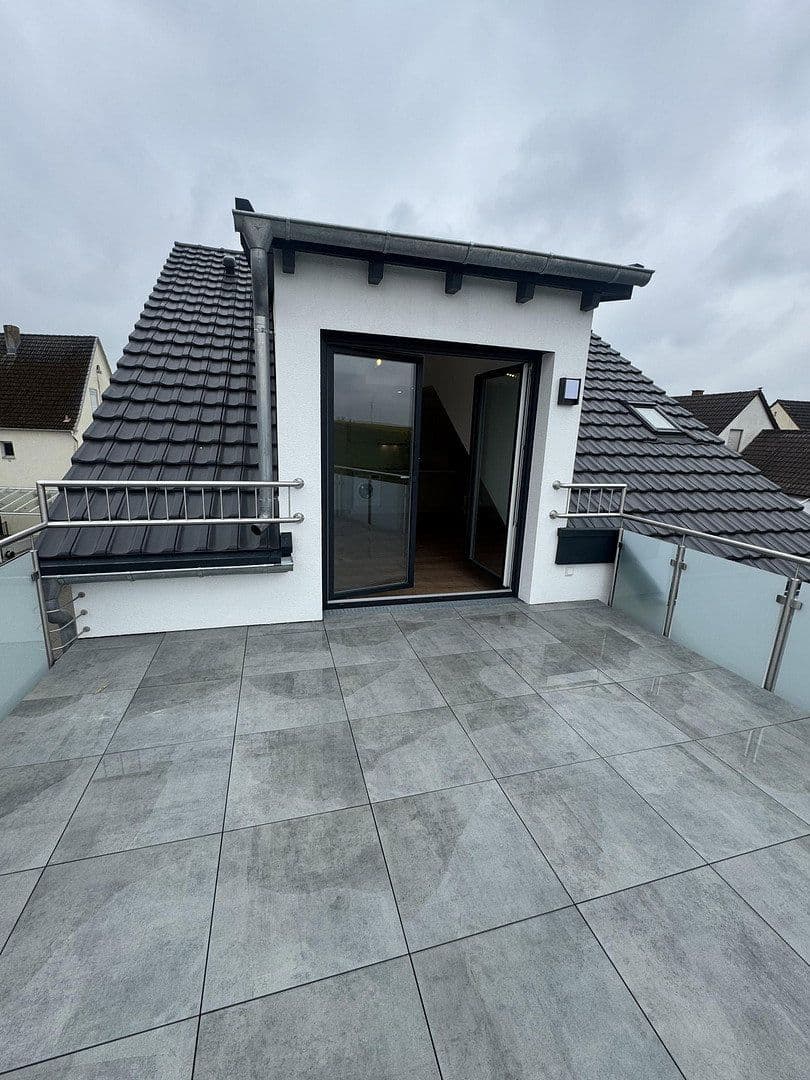 Pronájem bytu 1+1 35 m², Breitenweg 1 A, Römerberg, Porýní-Falc Pronájem bytu 1+1 35 m², Breitenweg 1 A, Römerberg, Porýní-Falc