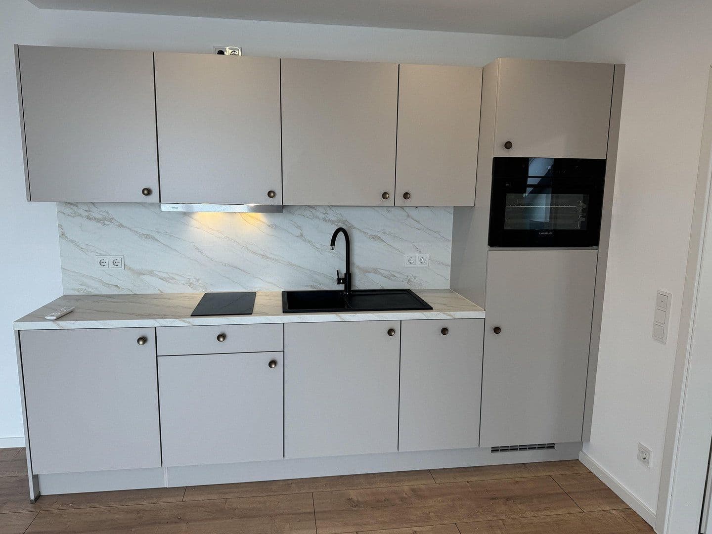 Pronájem bytu 1+1 35 m², Breitenweg 1 A, Römerberg, Porýní-Falc Pronájem bytu 1+1 35 m², Breitenweg 1 A, Römerberg, Porýní-Falc