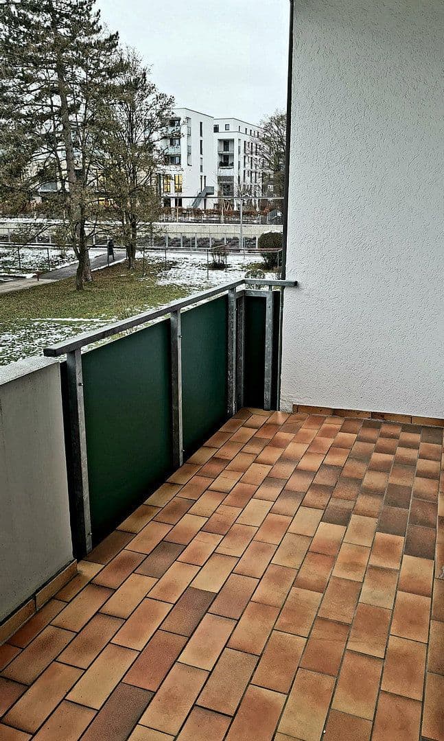 Pronájem bytu 3+1 70 m², Holteiweg 20B, Stuttgart, Bádensko-Württembersko Pronájem bytu 3+1 70 m², Holteiweg 20B, Stuttgart, Bádensko-Württembersko