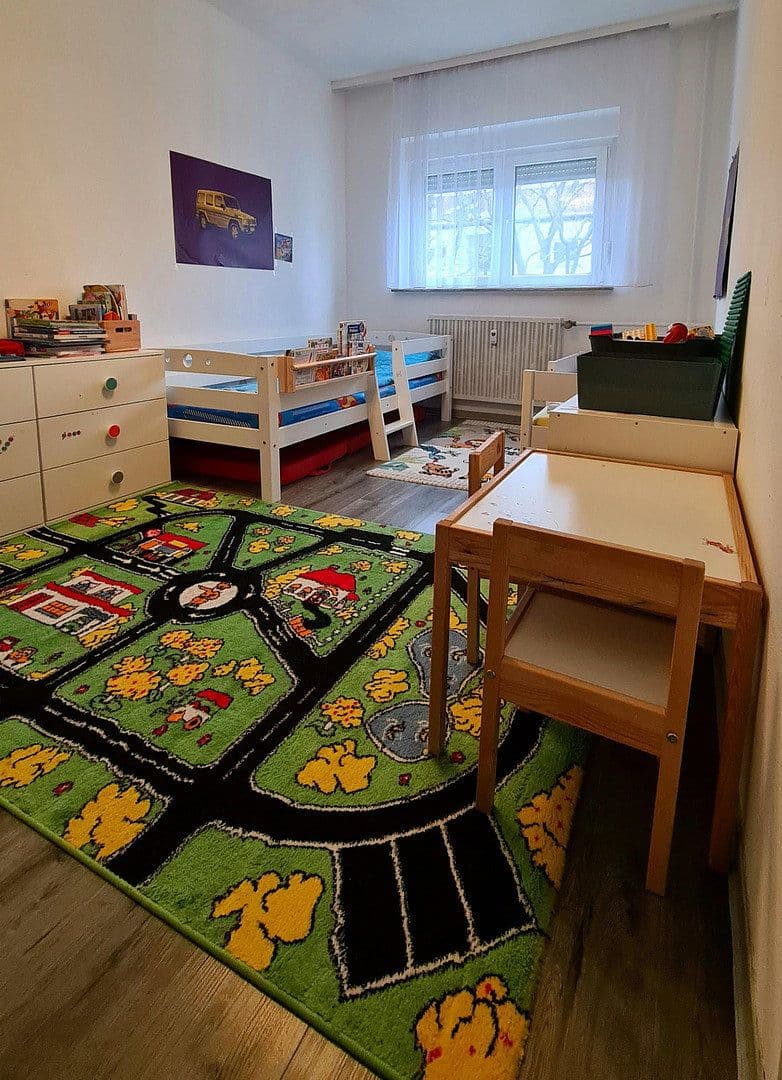 Pronájem bytu 3+1 70 m², Holteiweg 20B, Stuttgart, Bádensko-Württembersko Pronájem bytu 3+1 70 m², Holteiweg 20B, Stuttgart, Bádensko-Württembersko