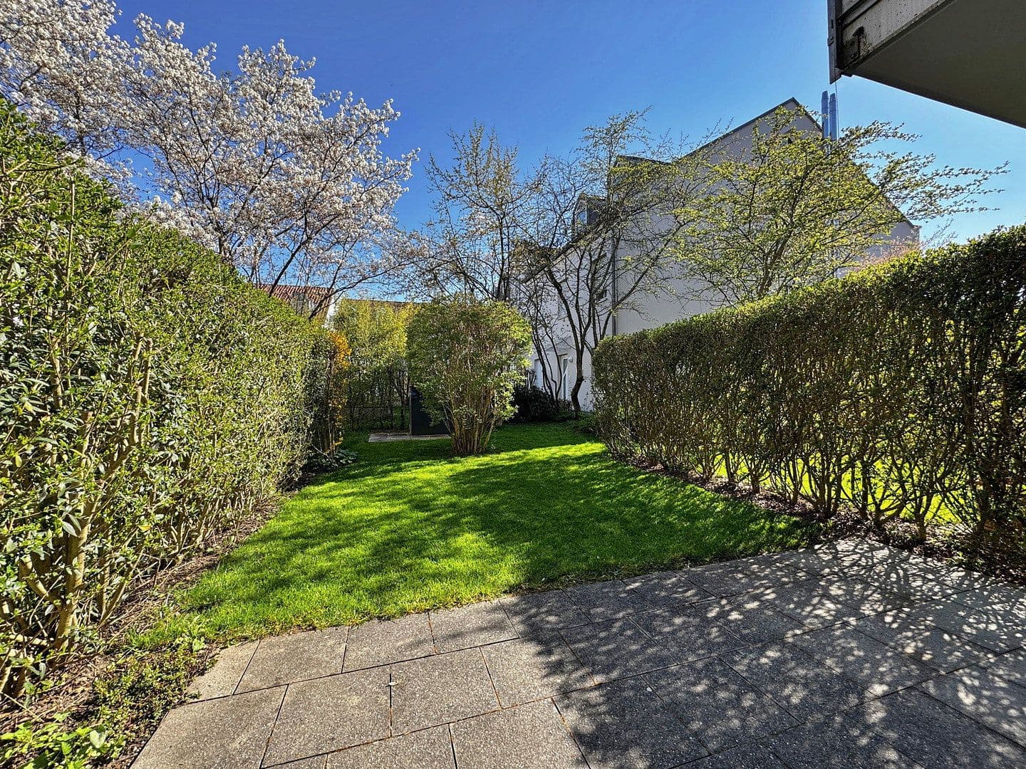 Pronájem bytu 2+1 48 m², Landsham bei Kirchheim, Bavorsko Pronájem bytu 2+1 48 m², Landsham bei Kirchheim, Bavorsko