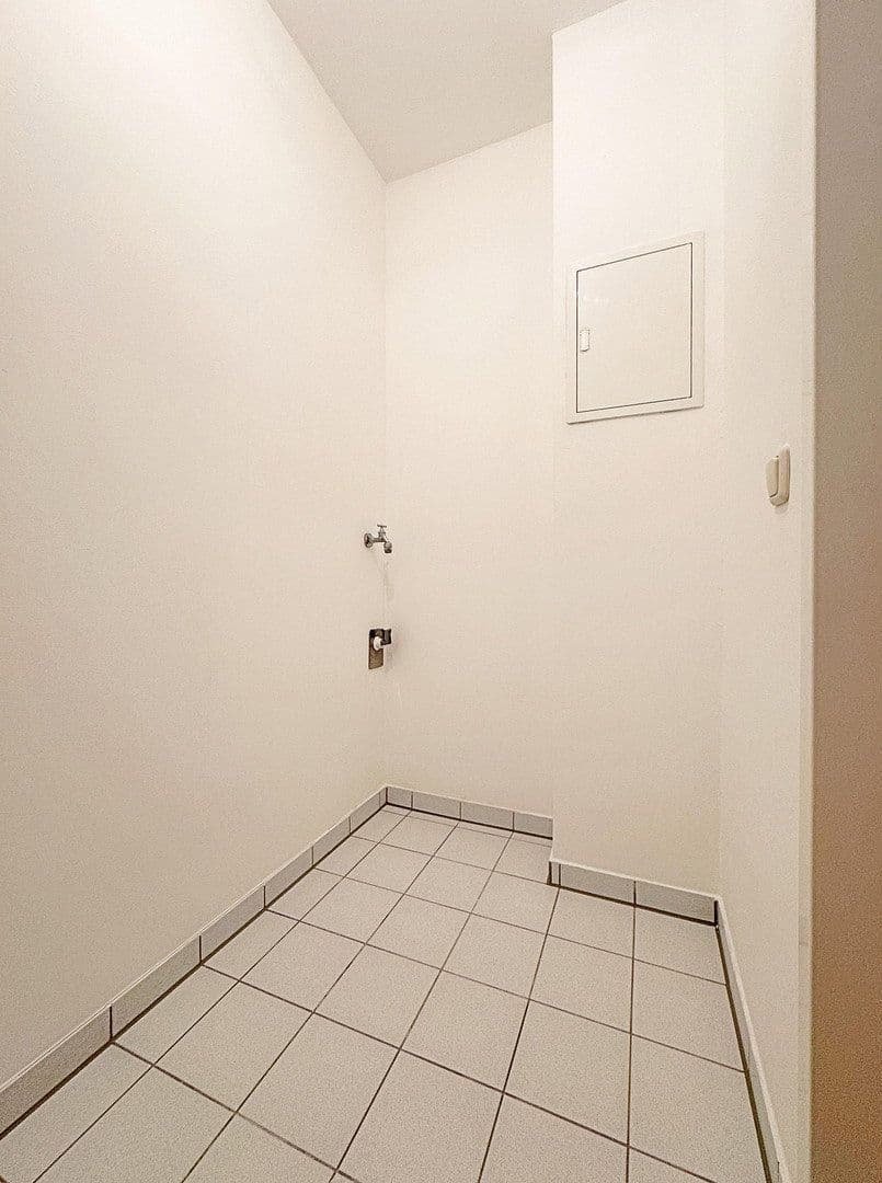 Pronájem bytu 2+1 48 m², Landsham bei Kirchheim, Bavorsko Pronájem bytu 2+1 48 m², Landsham bei Kirchheim, Bavorsko