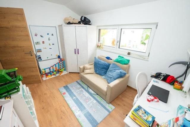 Pronájem domu 155 m², pozemek 267 m², Odelzhausen, Bavorsko Pronájem domu 155 m², pozemek 267 m², Odelzhausen, Bavorsko