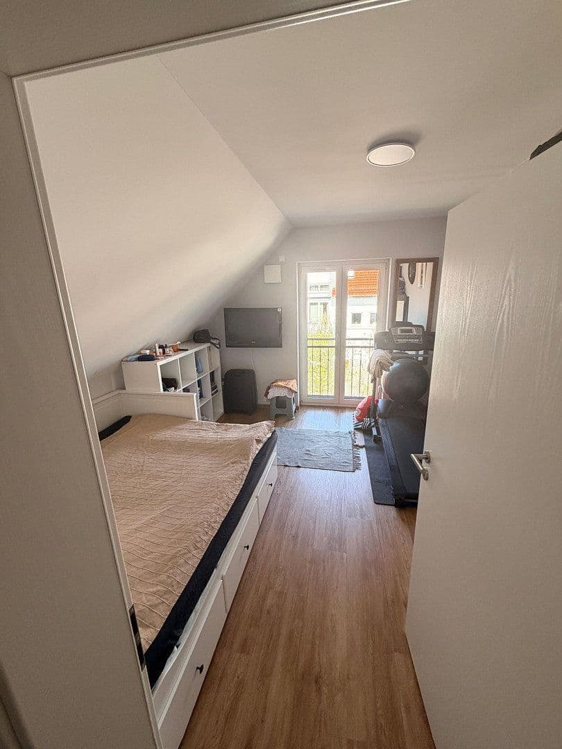 Pronájem domu 190 m², pozemek 311 m², Bruchköbel, Hessen Pronájem domu 190 m², pozemek 311 m², Bruchköbel, Hessen