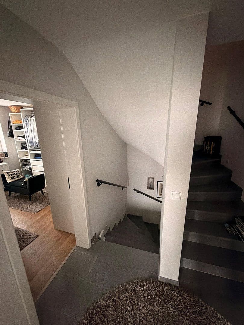 Pronájem domu 190 m², pozemek 311 m², Bruchköbel, Hessen Pronájem domu 190 m², pozemek 311 m², Bruchköbel, Hessen