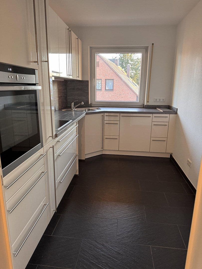 Pronájem bytu 2+1 55 m², Laufamholzstrasse 288, Nürnberg, Bavorsko Pronájem bytu 2+1 55 m², Laufamholzstrasse 288, Nürnberg, Bavorsko