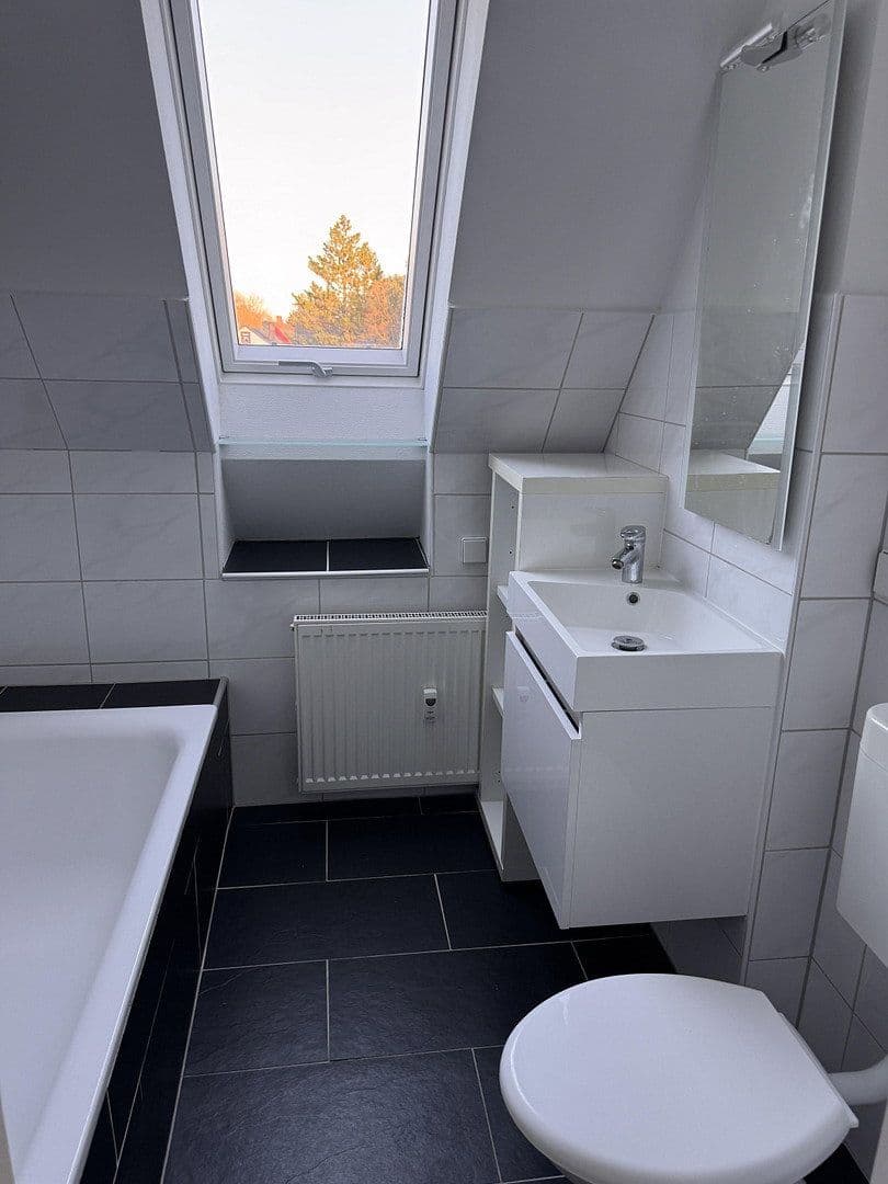 Pronájem bytu 2+1 55 m², Laufamholzstrasse 288, Nürnberg, Bavorsko Pronájem bytu 2+1 55 m², Laufamholzstrasse 288, Nürnberg, Bavorsko