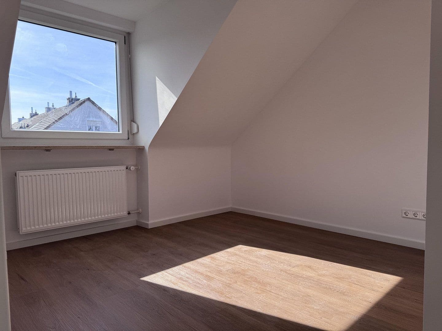 Pronájem bytu 3+1 61 m², Rudolf-Breitscheid-Strasse 11b, Stein, Bavorsko Pronájem bytu 3+1 61 m², Rudolf-Breitscheid-Strasse 11b, Stein, Bavorsko