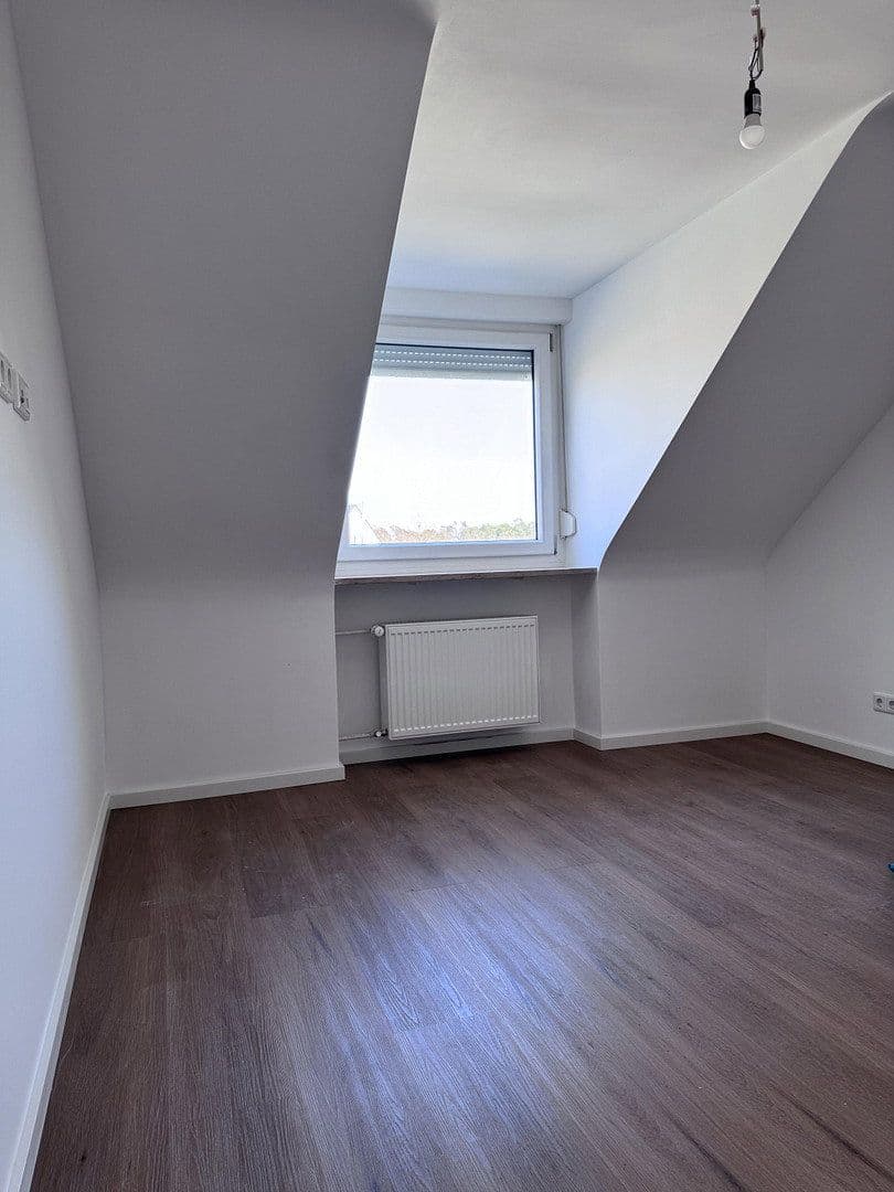 Pronájem bytu 3+1 61 m², Rudolf-Breitscheid-Strasse 11b, Stein, Bavorsko Pronájem bytu 3+1 61 m², Rudolf-Breitscheid-Strasse 11b, Stein, Bavorsko