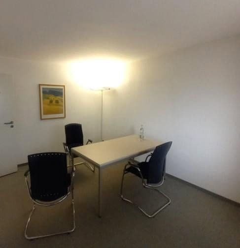 Pronájem kanceláře 190 m², Gaggenau, Bádensko-Württembersko Pronájem kanceláře 190 m², Gaggenau, Bádensko-Württembersko