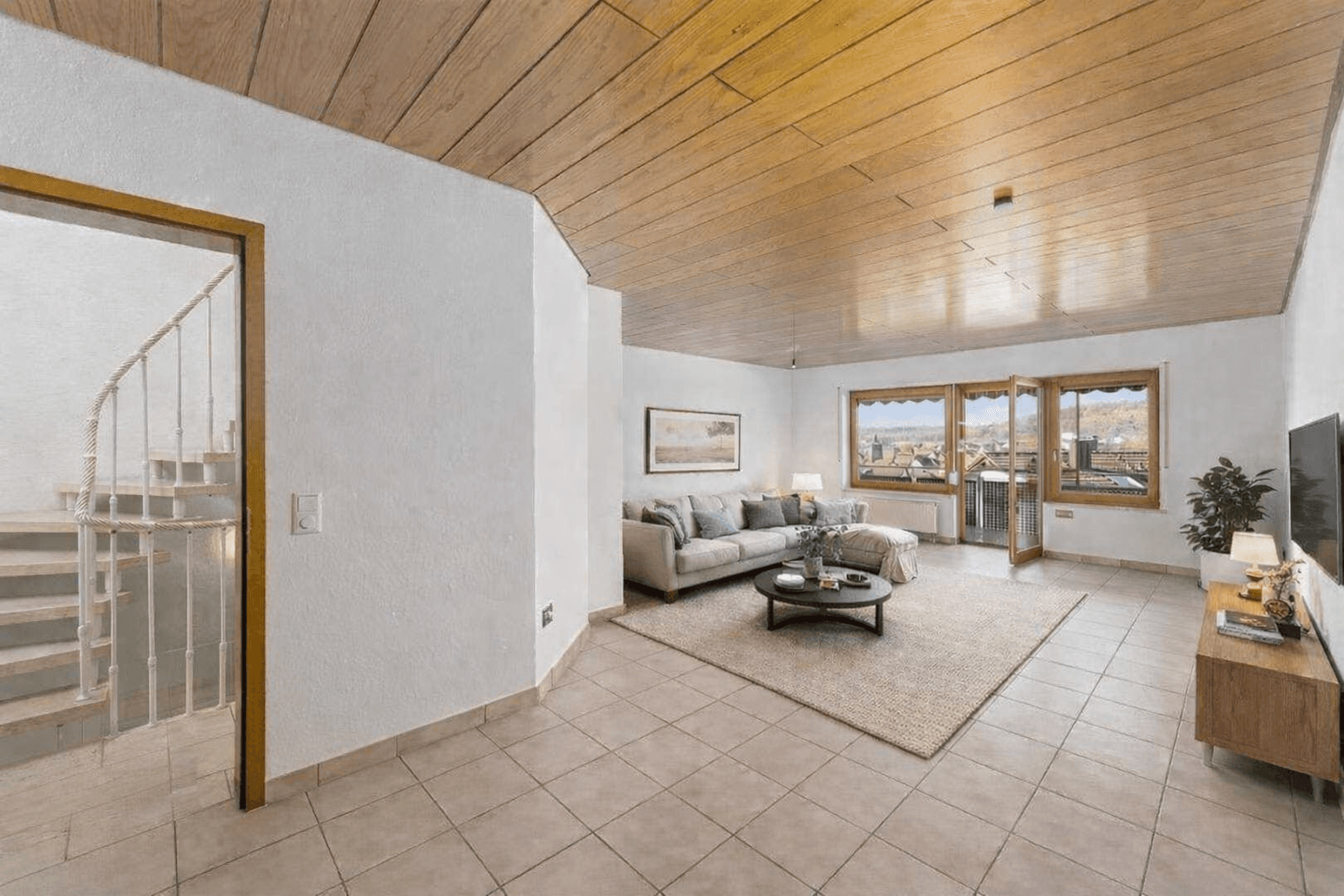 Prodej domu 225 m², pozemek 503 m², Großbottwar, Bádensko-Württembersko Prodej domu 225 m², pozemek 503 m², Großbottwar, Bádensko-Württembersko