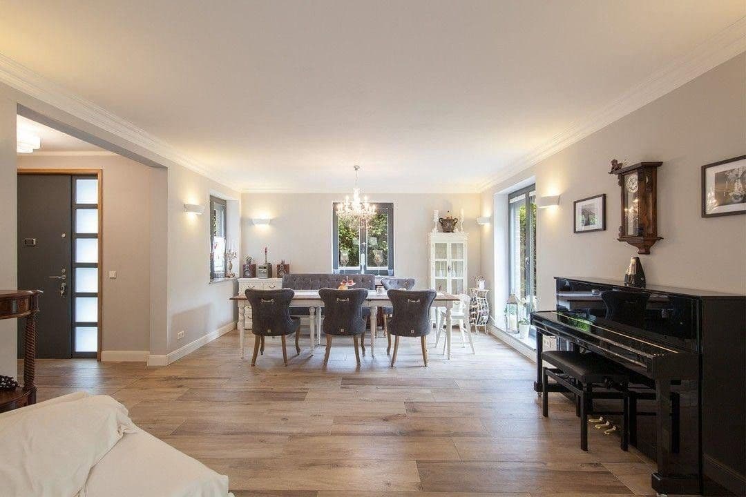 Pronájem domu 210 m², pozemek 400 m², Hamburg, Hamburg Pronájem domu 210 m², pozemek 400 m², Hamburg, Hamburg