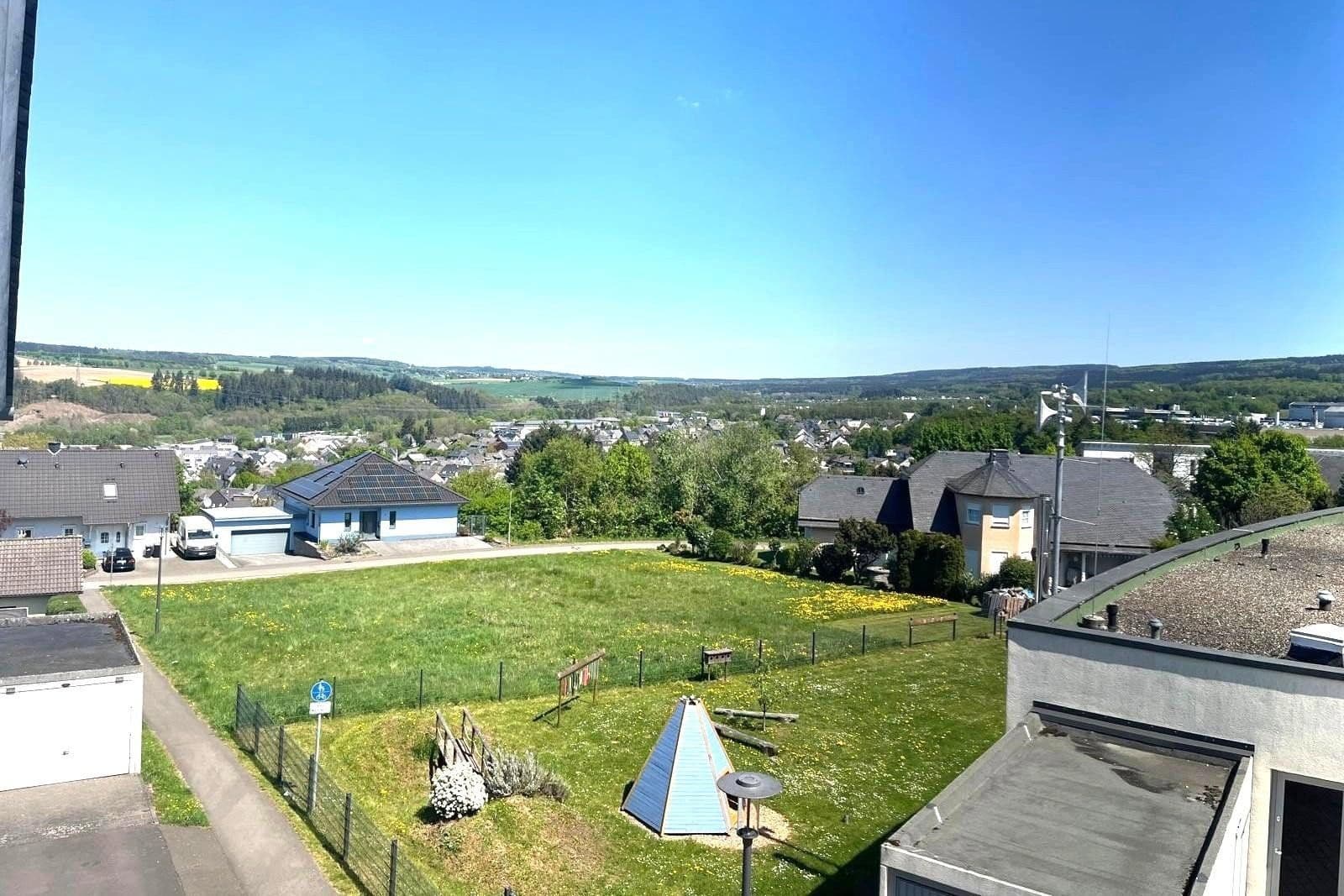 Pronájem bytu 4+1 108 m², Morbach, Porýní-Falc Pronájem bytu 4+1 108 m², Morbach, Porýní-Falc