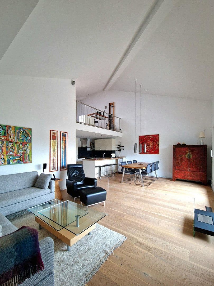 Prodej bytu 4+1 129 m², Hamburg, Hamburg Prodej bytu 4+1 129 m², Hamburg, Hamburg