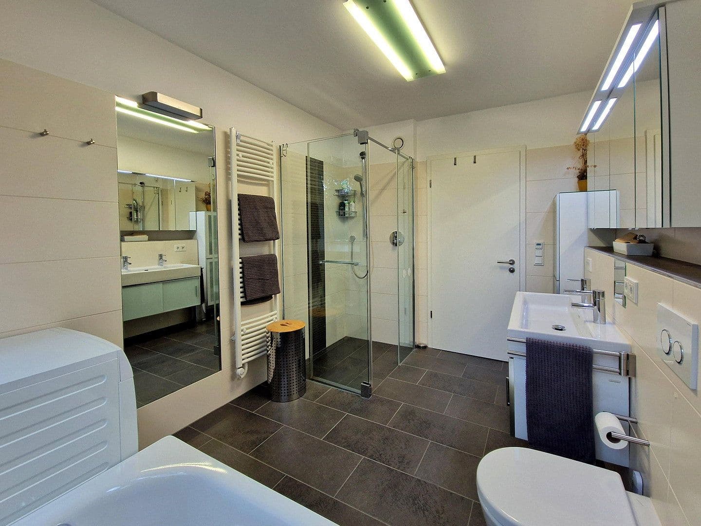 Prodej bytu 4+1 129 m², Hamburg, Hamburg Prodej bytu 4+1 129 m², Hamburg, Hamburg