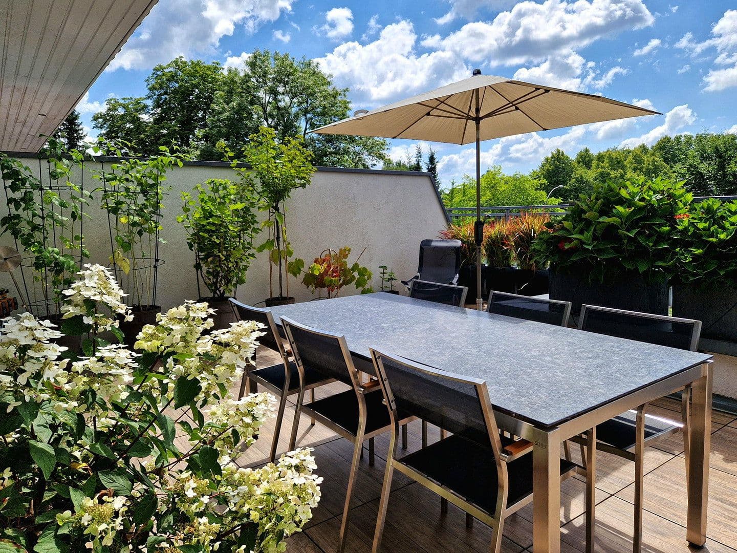 Prodej bytu 4+1 129 m², Hamburg, Hamburg Prodej bytu 4+1 129 m², Hamburg, Hamburg