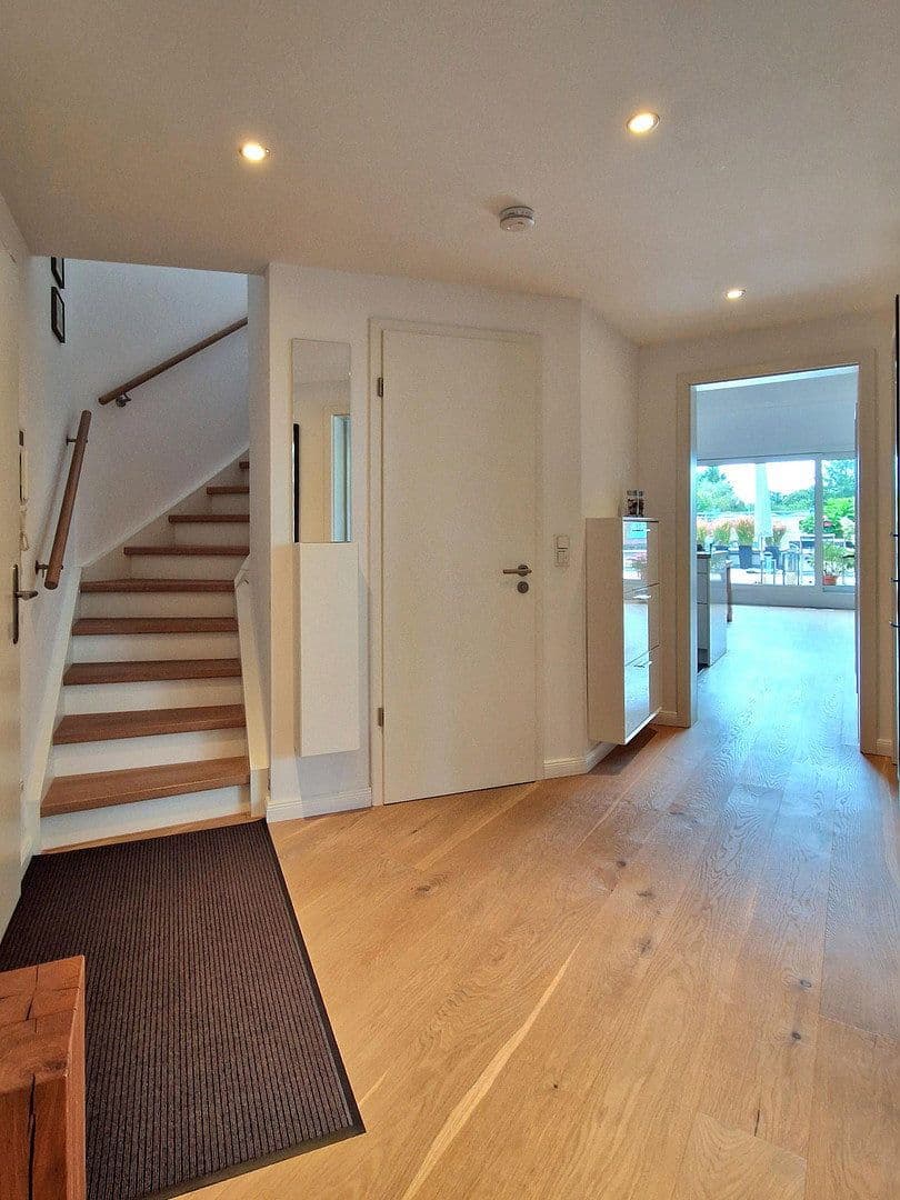 Prodej bytu 4+1 129 m², Hamburg, Hamburg Prodej bytu 4+1 129 m², Hamburg, Hamburg