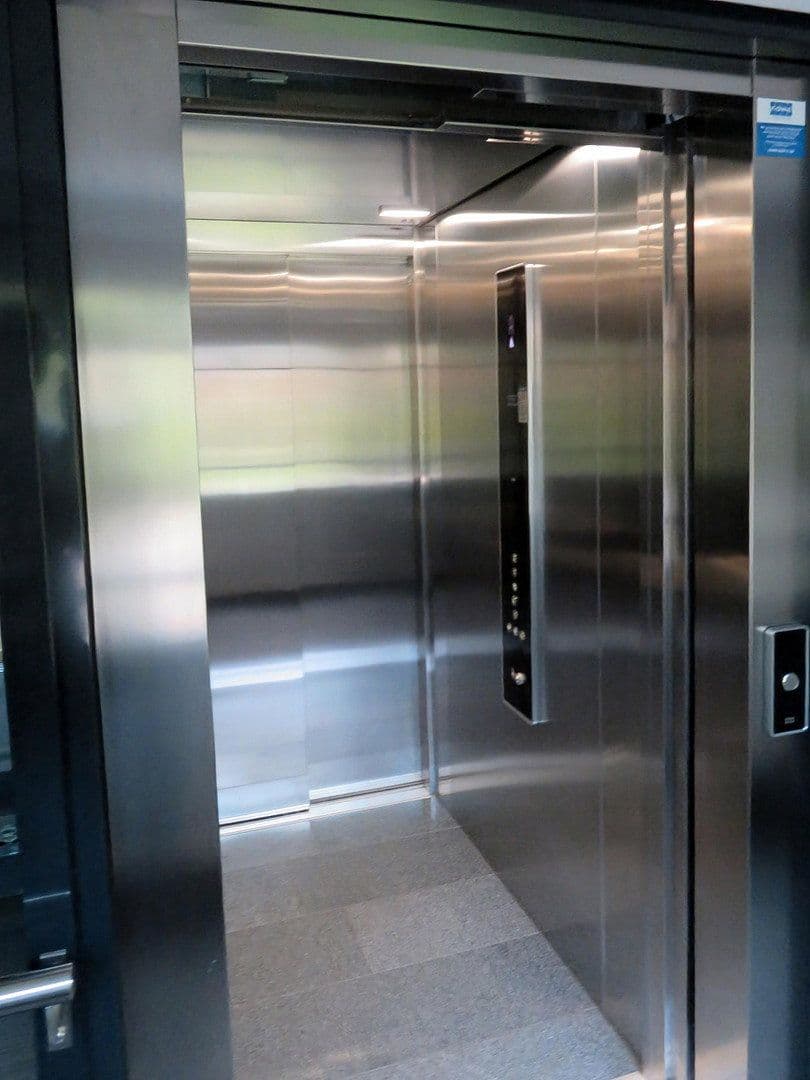 Prodej bytu 4+1 129 m², Hamburg, Hamburg Prodej bytu 4+1 129 m², Hamburg, Hamburg