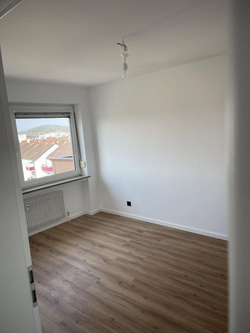 Pronájem bytu 2+1 55 m², Lauf an der Pegnitz, Bavorsko Pronájem bytu 2+1 55 m², Lauf an der Pegnitz, Bavorsko