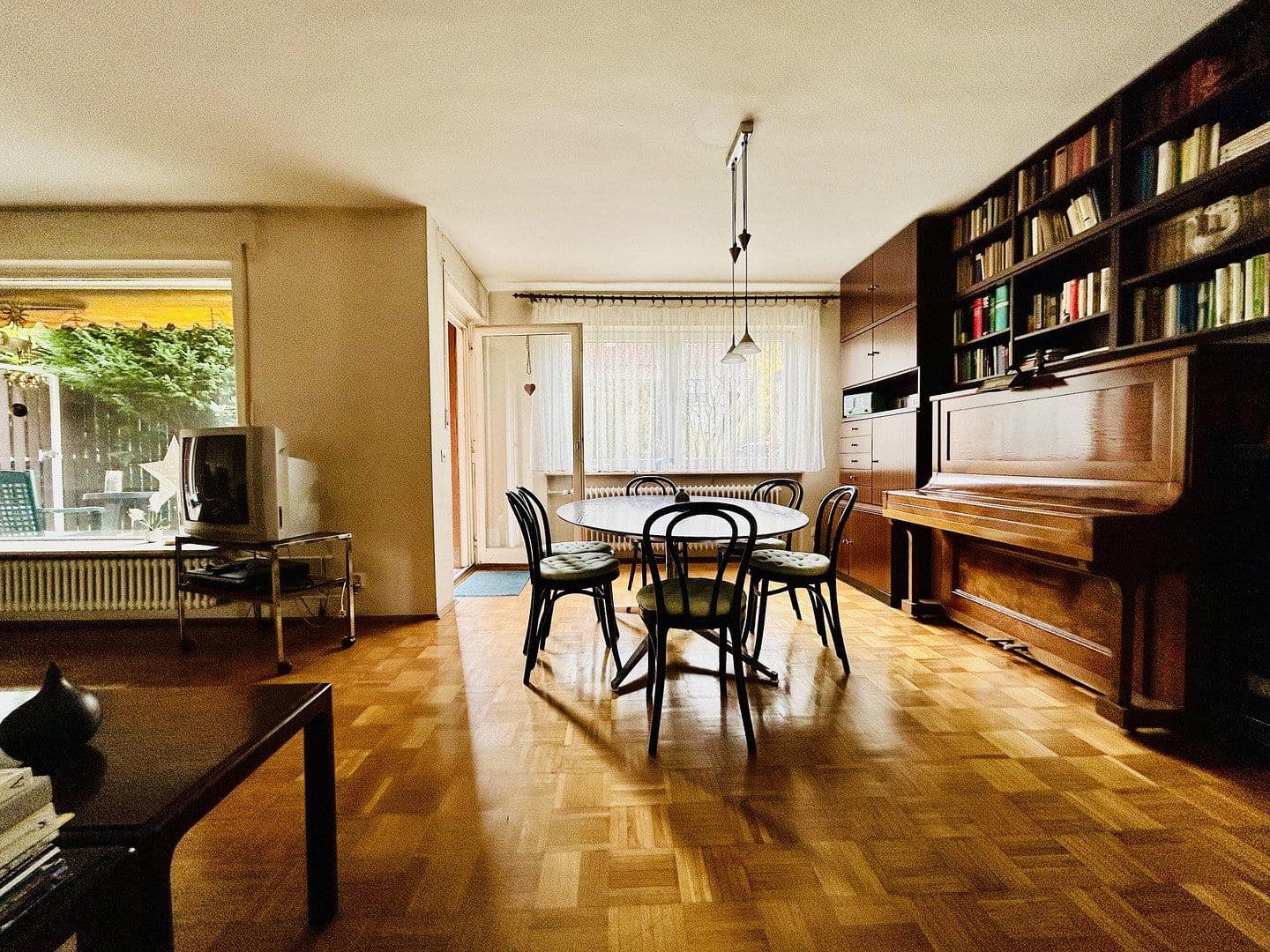 Prodej domu 177 m², pozemek 371 m², Frankfurt, Hessen Prodej domu 177 m², pozemek 371 m², Frankfurt, Hessen