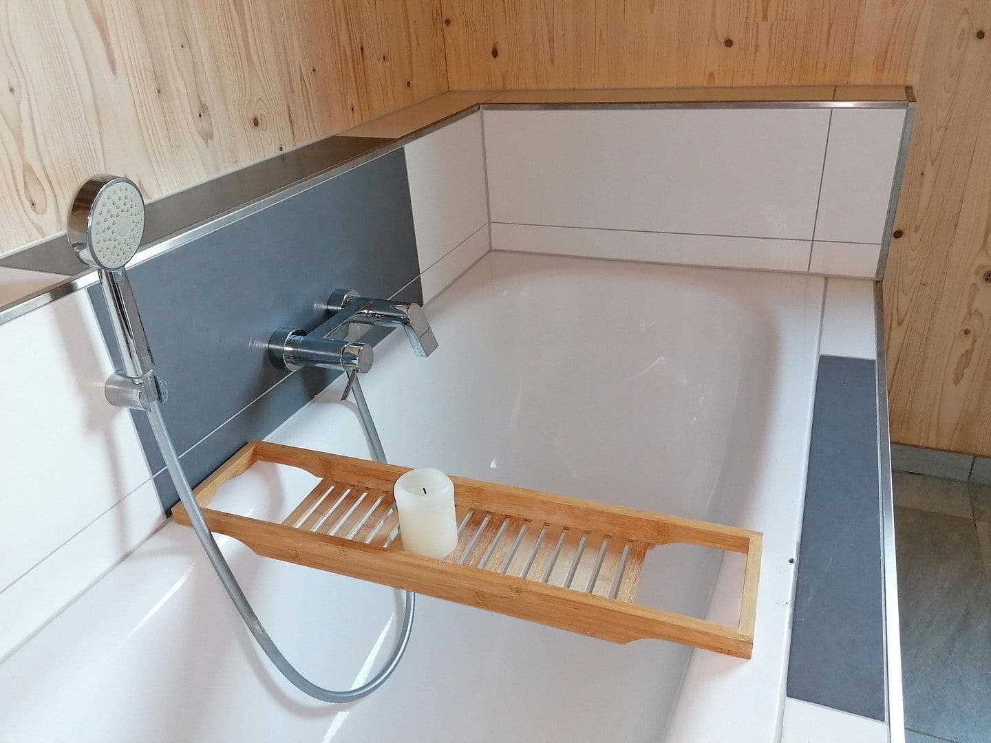 Prodej domu 224 m², pozemek 785 m², Weiler bei Bingen, Porýní-Falc Prodej domu 224 m², pozemek 785 m², Weiler bei Bingen, Porýní-Falc