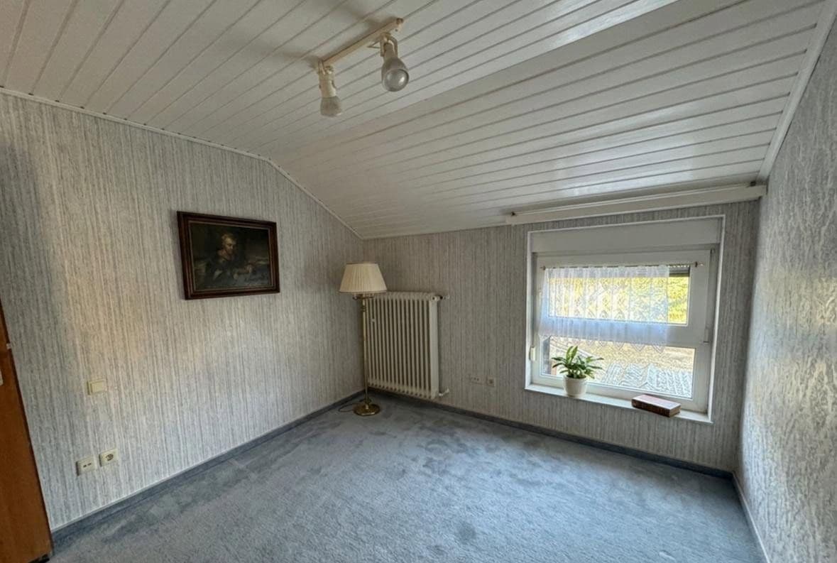 Prodej domu 111 m², pozemek 554 m², Kürten, Severní Porýní-Vestfálsko Prodej domu 111 m², pozemek 554 m², Kürten, Severní Porýní-Vestfálsko