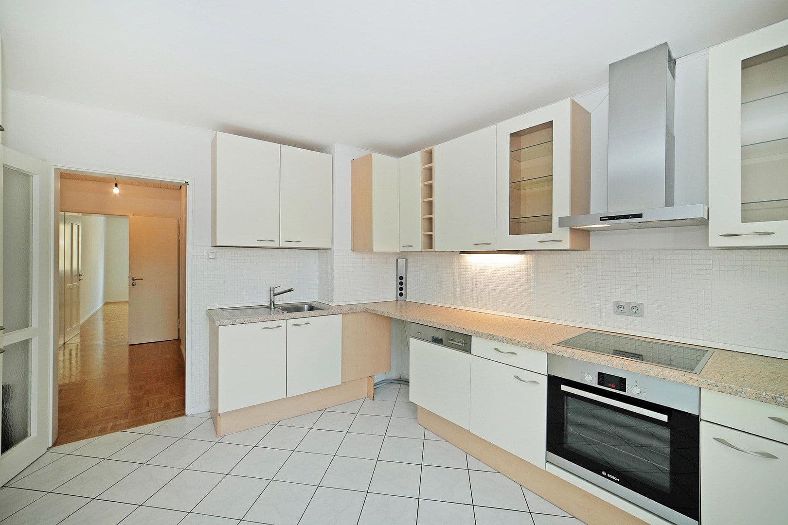 Prodej bytu 3+1 95 m², Hedwigstrasse xx, München, Bavorsko Prodej bytu 3+1 95 m², Hedwigstrasse xx, München, Bavorsko