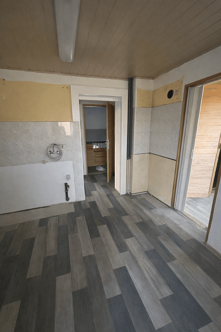 Pronájem bytu 3+1 42 m², Teichstraße 28, Sandersdorf-Brehna, Sasko-Anhaltsko Pronájem bytu 3+1 42 m², Teichstraße 28, Sandersdorf-Brehna, Sasko-Anhaltsko