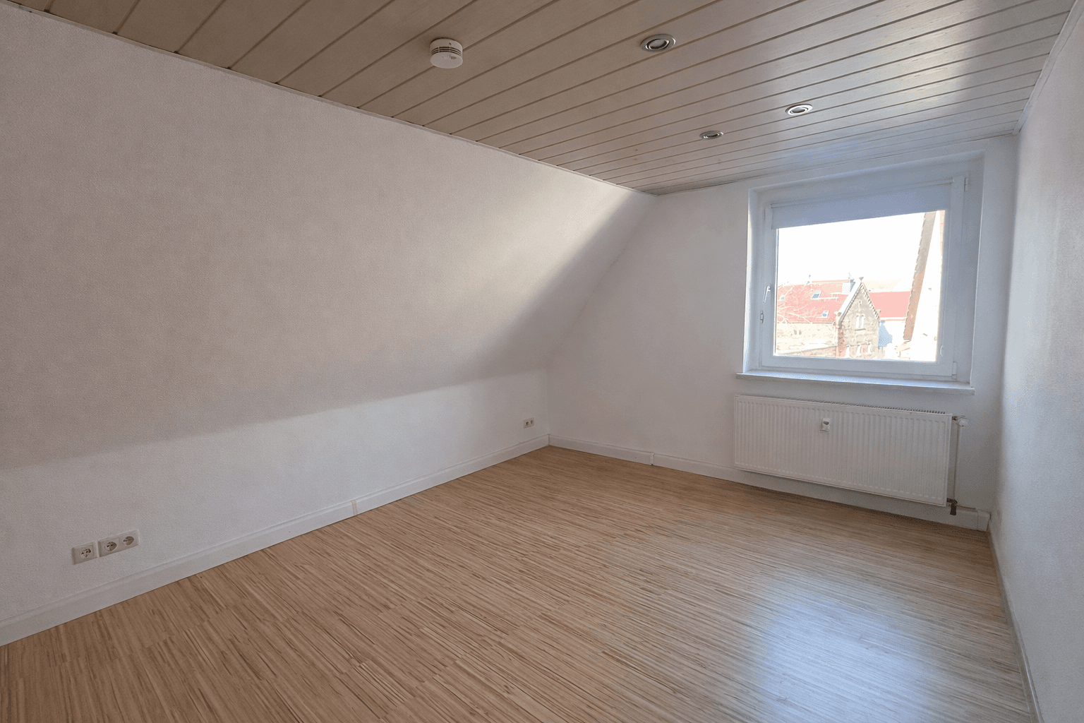 Pronájem bytu 3+1 42 m², Teichstraße 28, Sandersdorf-Brehna, Sasko-Anhaltsko Pronájem bytu 3+1 42 m², Teichstraße 28, Sandersdorf-Brehna, Sasko-Anhaltsko