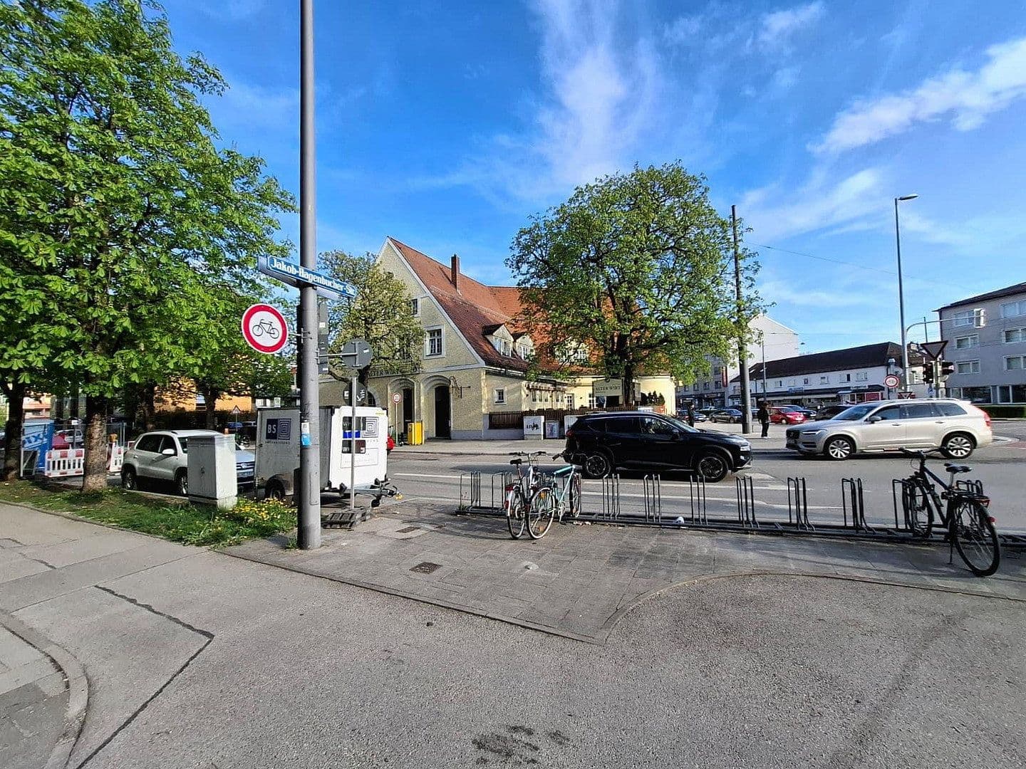 Pronájem bytu 1+1 30 m², Jakob-Hagenbucher Straße 4, München, Bavorsko Pronájem bytu 1+1 30 m², Jakob-Hagenbucher Straße 4, München, Bavorsko