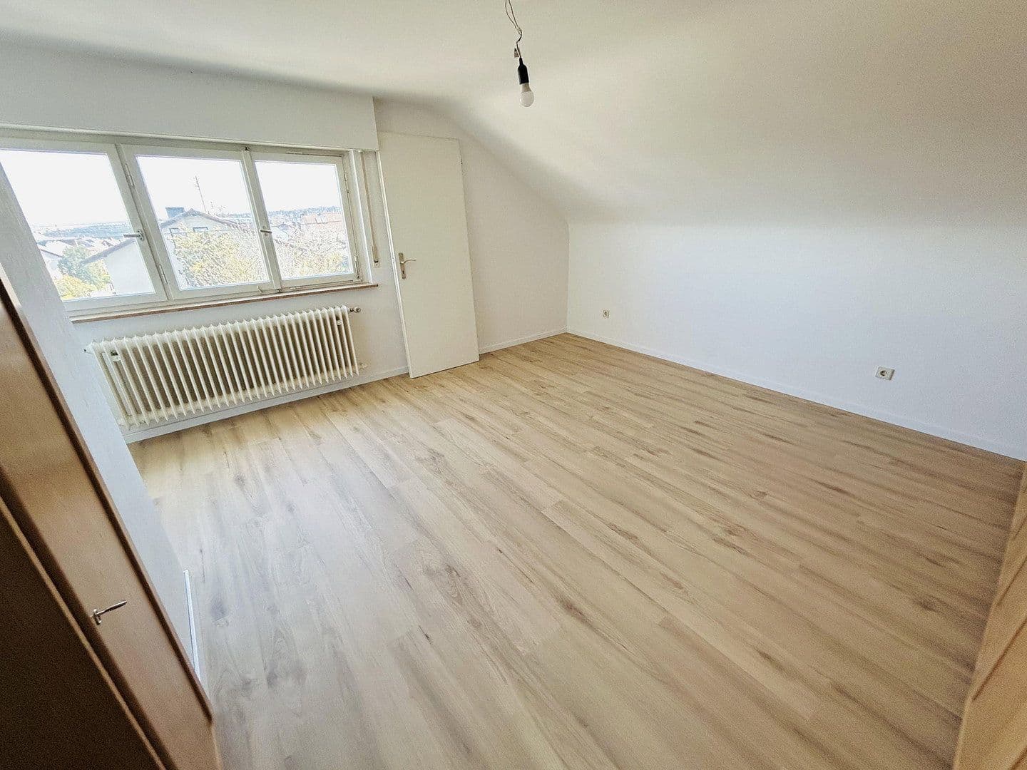 Pronájem bytu 2+1 55 m², Lärchenstr. 31, Birkenfeld, Bádensko-Württembersko Pronájem bytu 2+1 55 m², Lärchenstr. 31, Birkenfeld, Bádensko-Württembersko