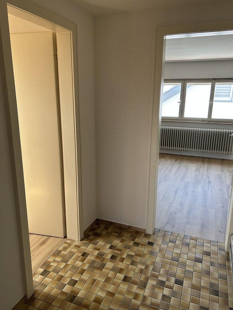Pronájem bytu 2+1 55 m², Lärchenstr. 31, Birkenfeld, Bádensko-Württembersko Pronájem bytu 2+1 55 m², Lärchenstr. 31, Birkenfeld, Bádensko-Württembersko