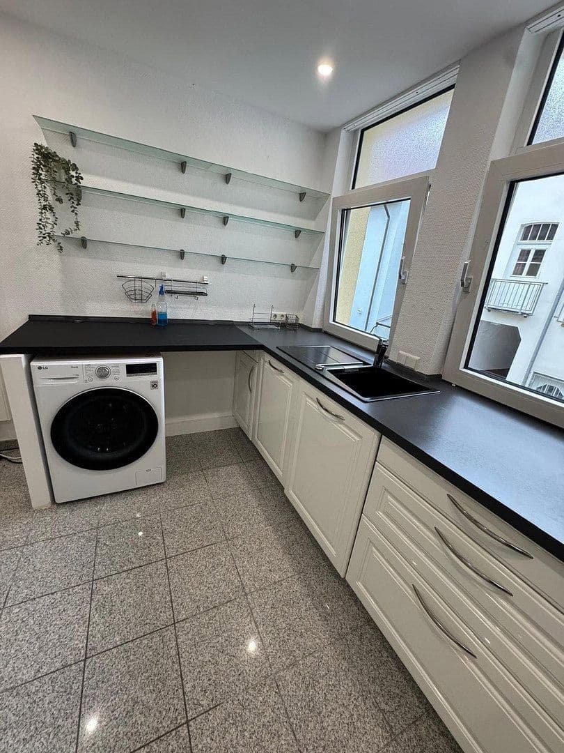 Pronájem bytu 32 m², Kaiserslautern, Porýní-Falc Pronájem bytu 32 m², Kaiserslautern, Porýní-Falc