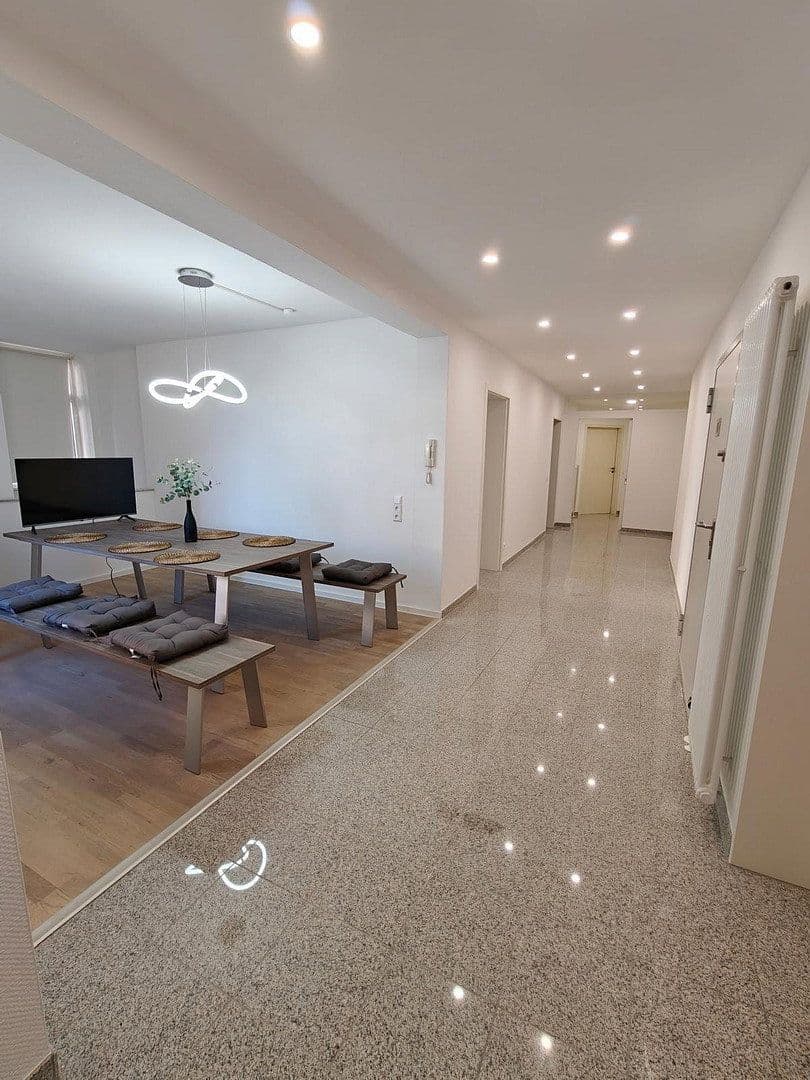 Pronájem bytu 32 m², Kaiserslautern, Porýní-Falc Pronájem bytu 32 m², Kaiserslautern, Porýní-Falc