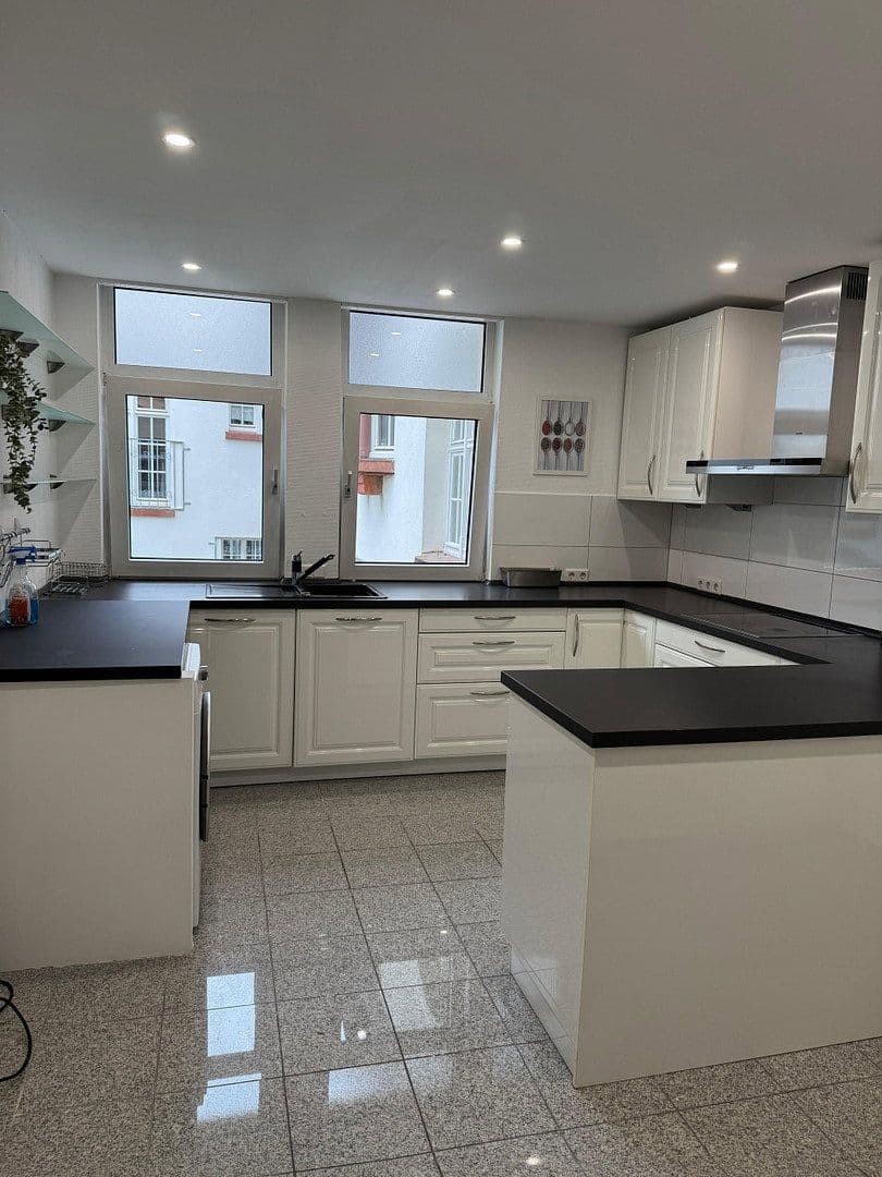 Pronájem bytu 32 m², Kaiserslautern, Porýní-Falc Pronájem bytu 32 m², Kaiserslautern, Porýní-Falc