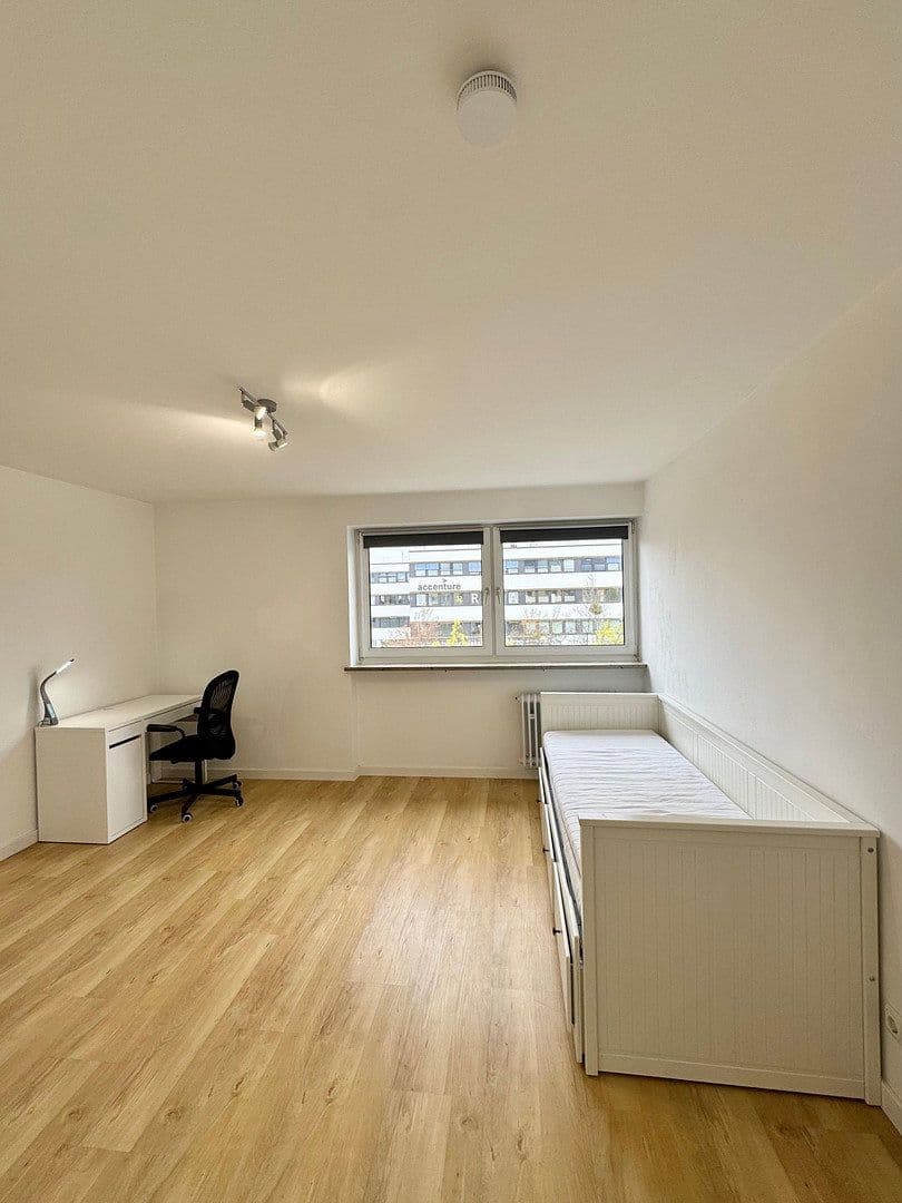 Pronájem bytu 1+1 80 m², Frankfurter Ring 14, München, Bavorsko Pronájem bytu 1+1 80 m², Frankfurter Ring 14, München, Bavorsko