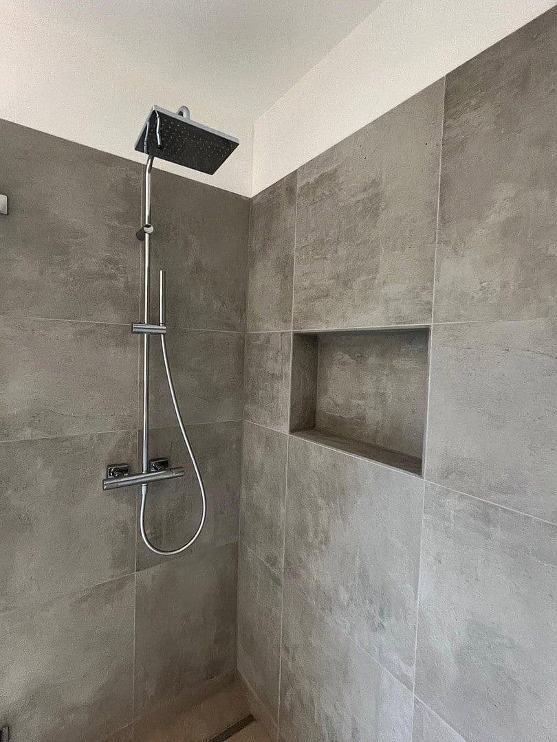 Pronájem bytu 3+1 95 m², Ostendorfstraße 37, Berlin, Berlín Pronájem bytu 3+1 95 m², Ostendorfstraße 37, Berlin, Berlín