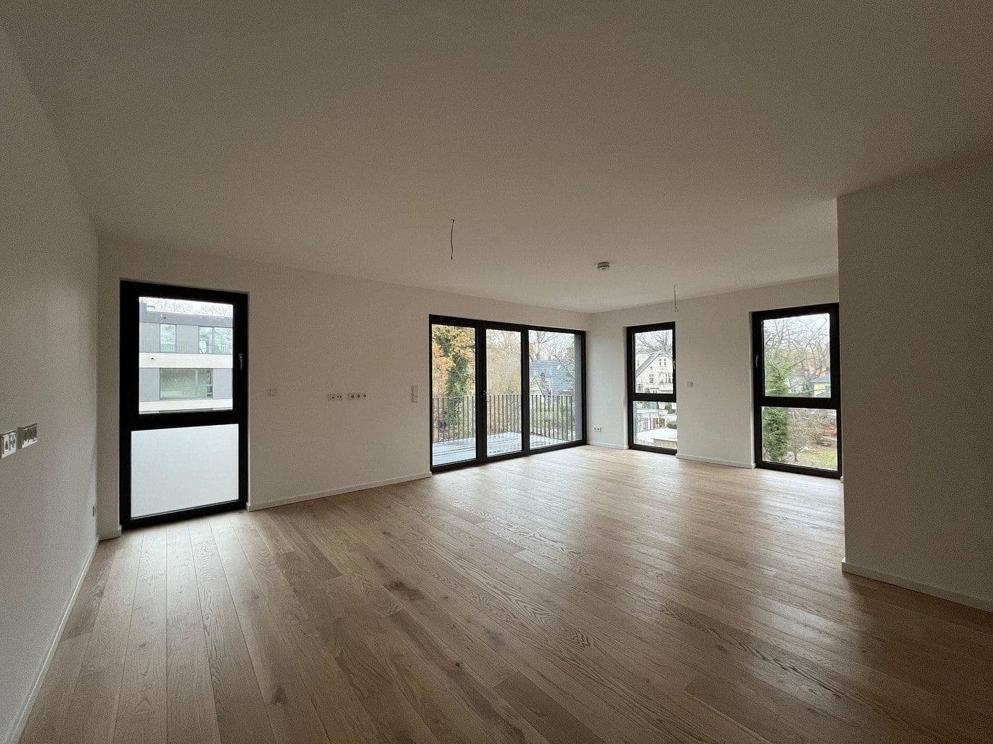 Pronájem bytu 3+1 95 m², Ostendorfstraße 37, Berlin, Berlín Pronájem bytu 3+1 95 m², Ostendorfstraße 37, Berlin, Berlín