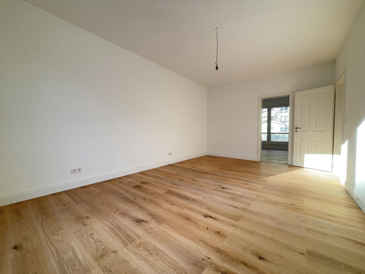 Prodej bytu 3+1 60 m², Weydemeyerstraße 17, Berlin, Berlín Prodej bytu 3+1 60 m², Weydemeyerstraße 17, Berlin, Berlín