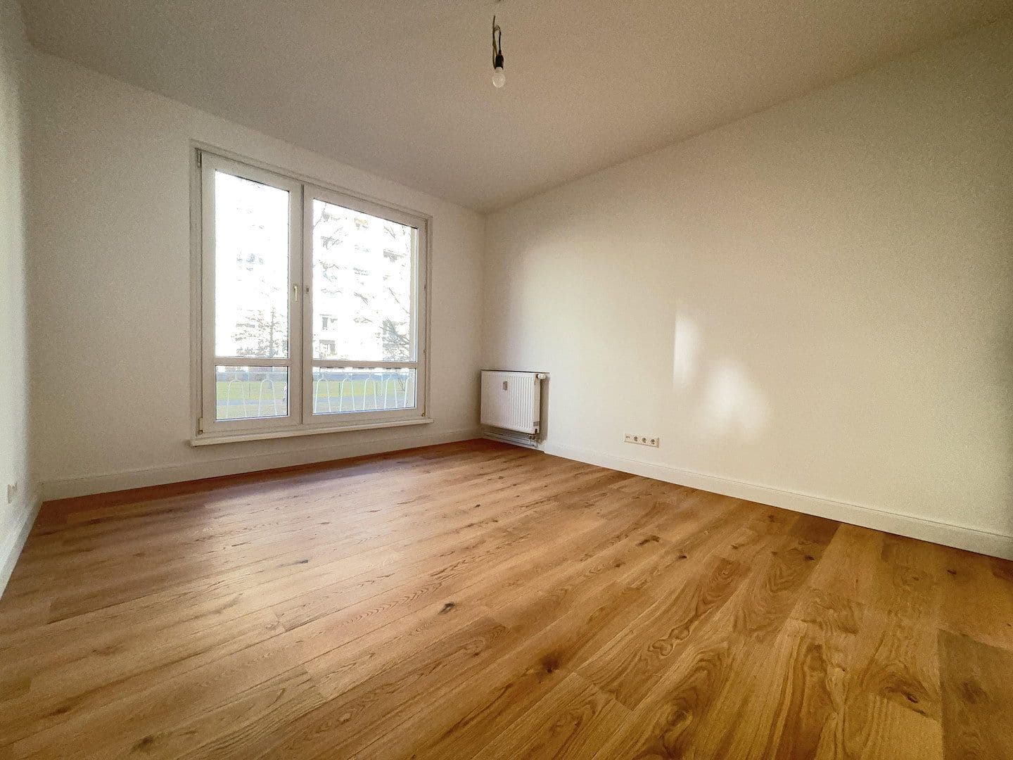 Prodej bytu 3+1 60 m², Weydemeyerstraße 17, Berlin, Berlín Prodej bytu 3+1 60 m², Weydemeyerstraße 17, Berlin, Berlín