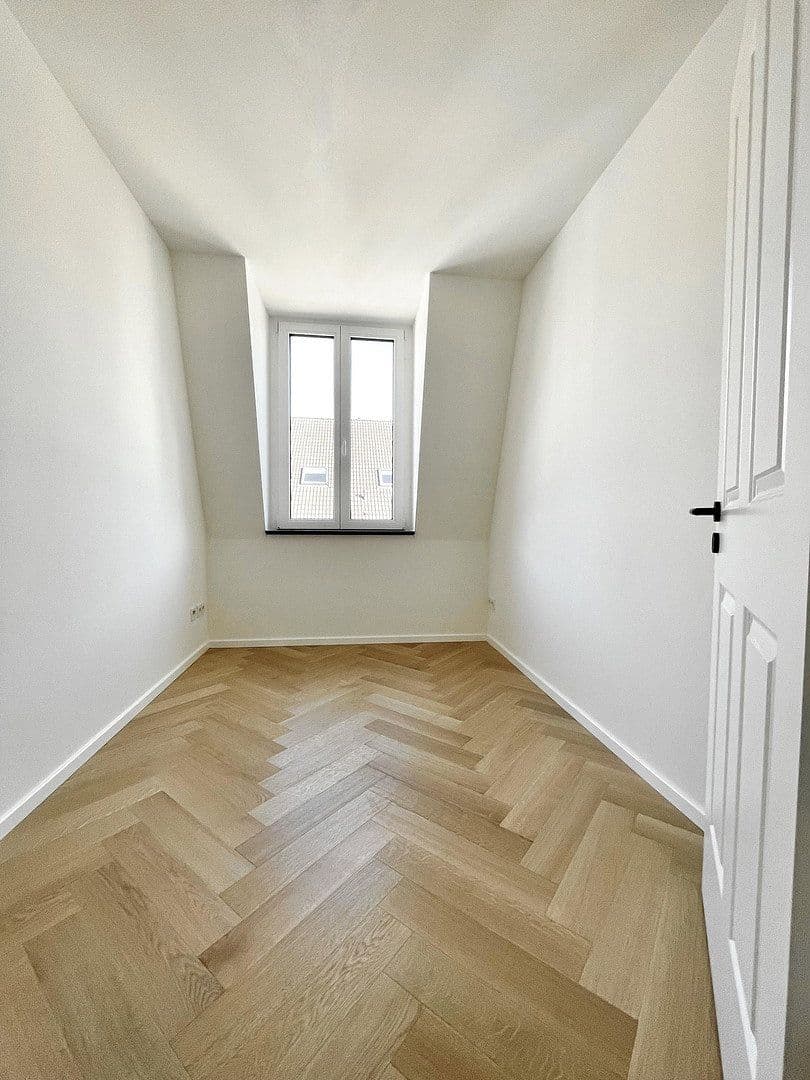 Prodej bytu 5+1 126 m², Schinkelstr. 80, Düsseldorf, Severní Porýní-Vestfálsko Prodej bytu 5+1 126 m², Schinkelstr. 80, Düsseldorf, Severní Porýní-Vestfálsko