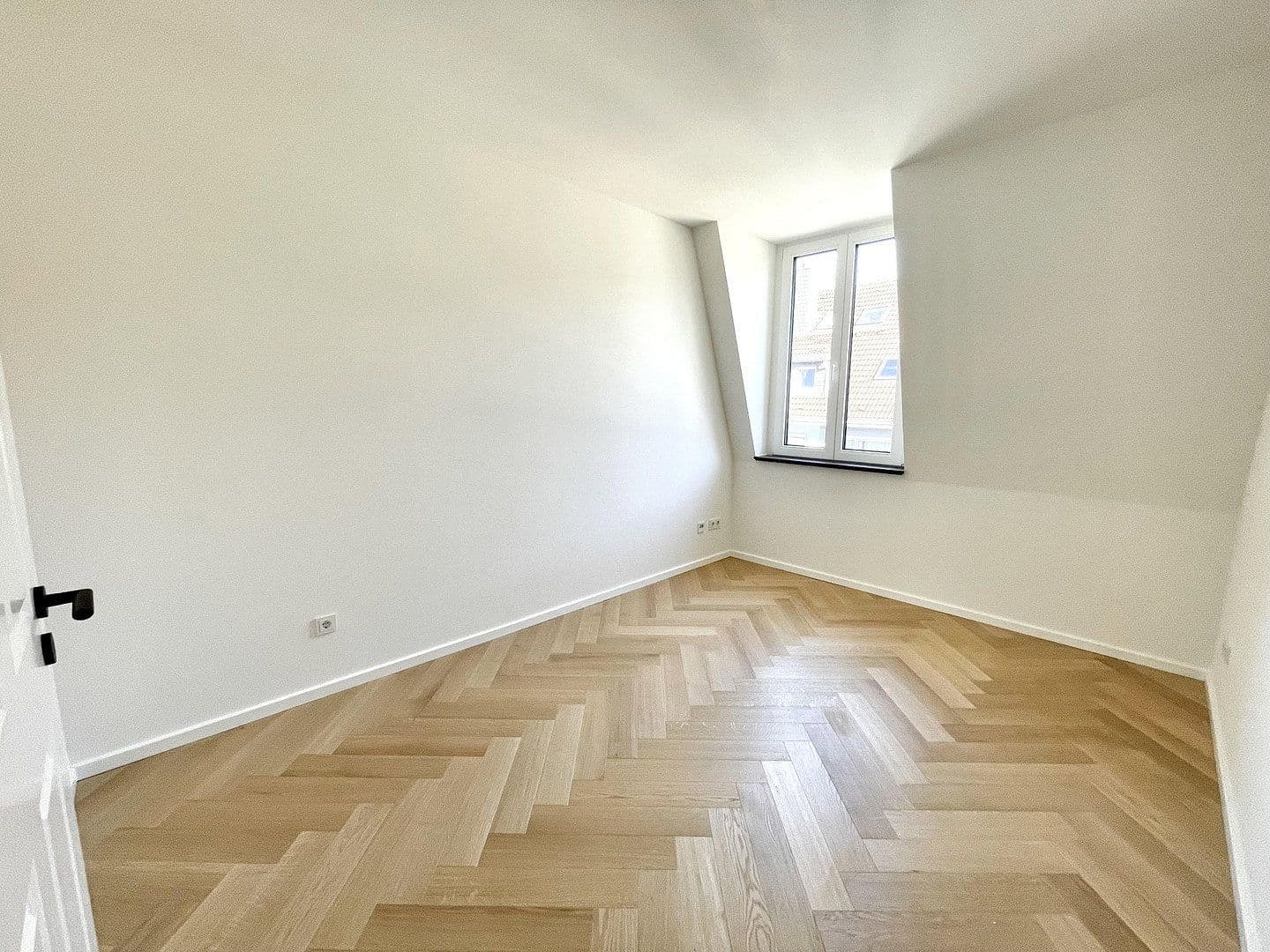Prodej bytu 5+1 126 m², Schinkelstr. 80, Düsseldorf, Severní Porýní-Vestfálsko Prodej bytu 5+1 126 m², Schinkelstr. 80, Düsseldorf, Severní Porýní-Vestfálsko