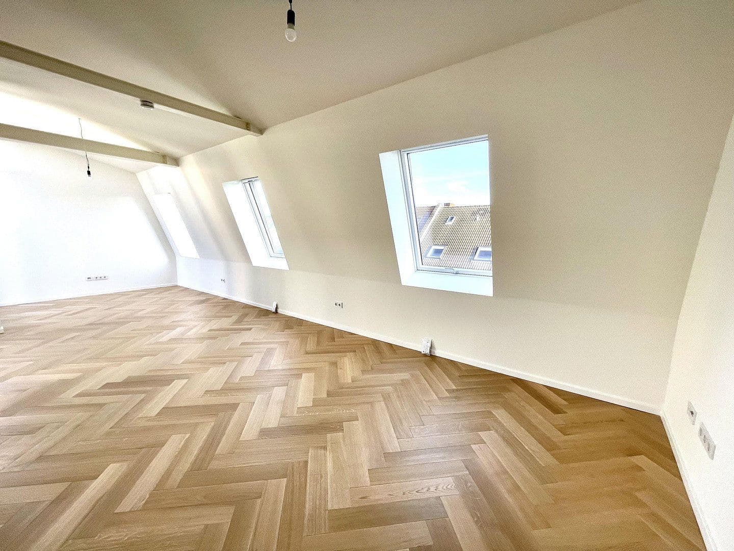 Prodej bytu 5+1 126 m², Schinkelstr. 80, Düsseldorf, Severní Porýní-Vestfálsko Prodej bytu 5+1 126 m², Schinkelstr. 80, Düsseldorf, Severní Porýní-Vestfálsko