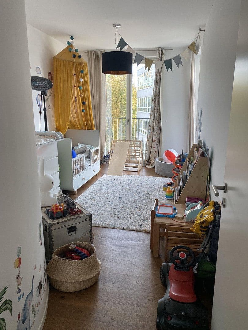 Prodej bytu 4+1 105 m², Pistoriusstr. 111, Berlin, Berlín Prodej bytu 4+1 105 m², Pistoriusstr. 111, Berlin, Berlín