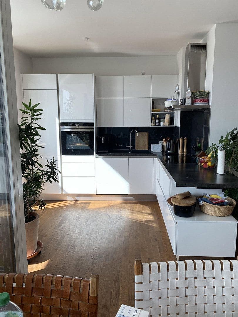 Prodej bytu 4+1 105 m², Pistoriusstr. 111, Berlin, Berlín Prodej bytu 4+1 105 m², Pistoriusstr. 111, Berlin, Berlín