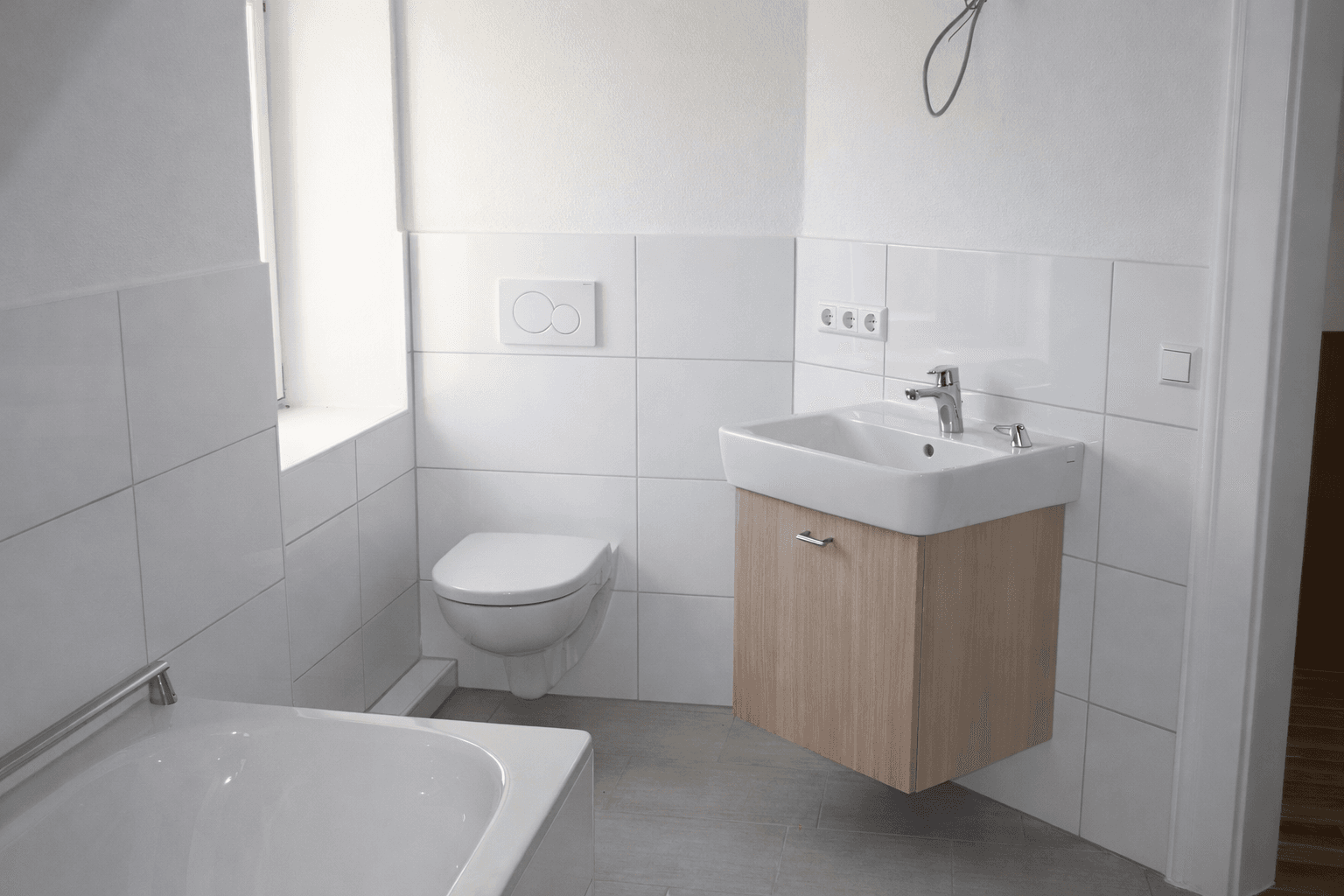 Pronájem bytu 3+1 110 m², Sinsheim, Bádensko-Württembersko Pronájem bytu 3+1 110 m², Sinsheim, Bádensko-Württembersko