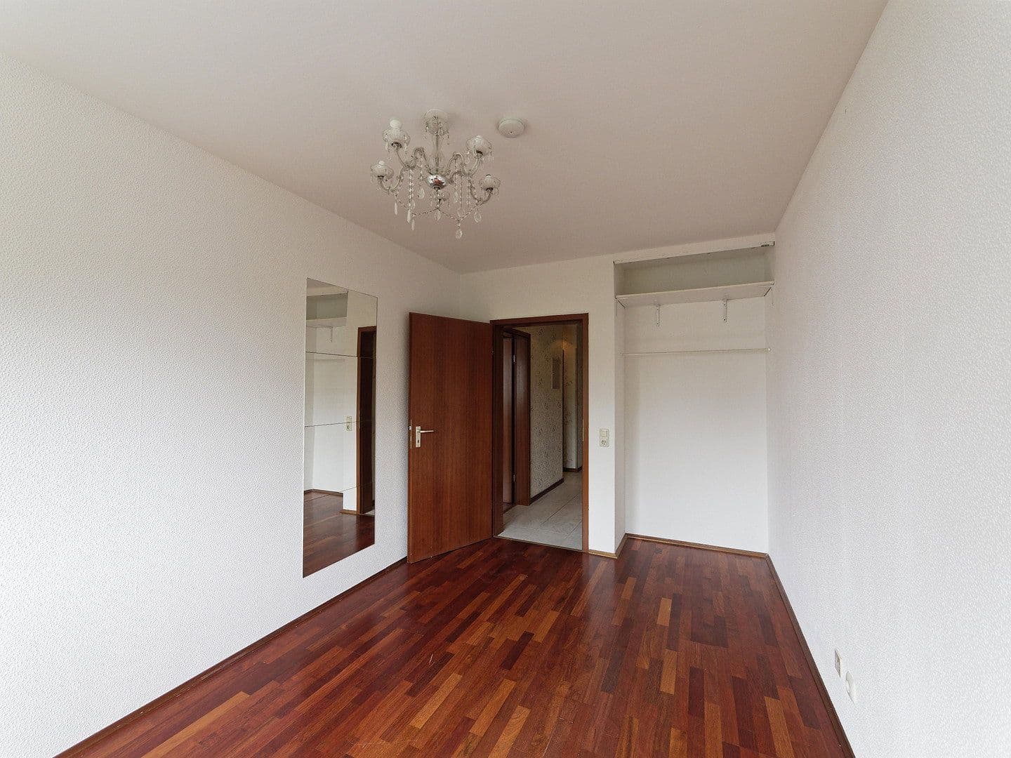 Pronájem bytu 3+1 87 m², Köln, Severní Porýní-Vestfálsko Pronájem bytu 3+1 87 m², Köln, Severní Porýní-Vestfálsko