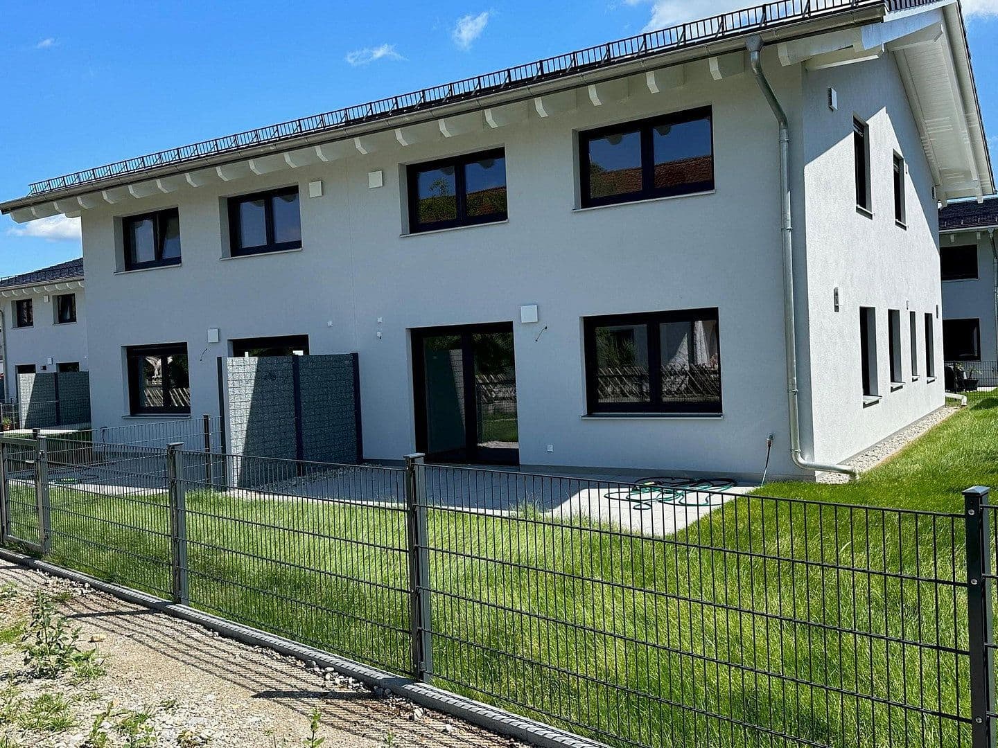 Prodej domu 175 m², pozemek 260 m², Brunnthal, Bavorsko Prodej domu 175 m², pozemek 260 m², Brunnthal, Bavorsko
